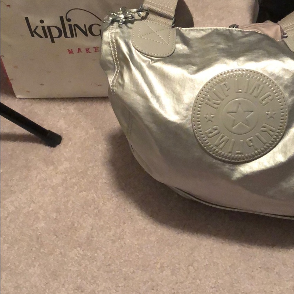 COPY - Kipling overnight/gym shoulder bag-silver